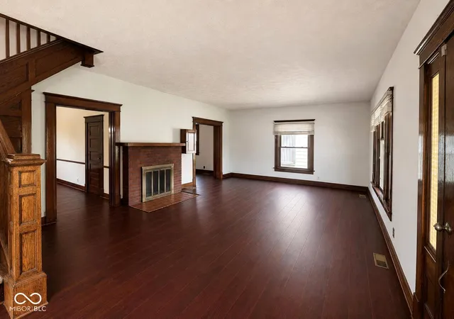Photo 4 of Single family home for sale at 210 E 7Th St, Rushville, IN 46173 | MLS# 22122874 | Listing updated on 2026-10-26