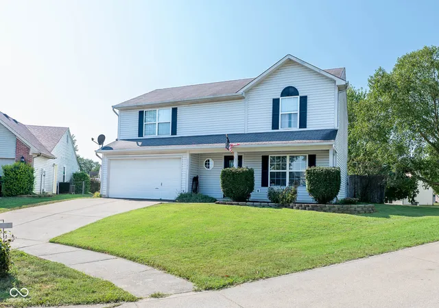 Photo 1 of Single family home for sale at 8146 Sunset Ct, Columbus, IN 47201 | MLS# 22122879 | Listing updated on 2026-09-22