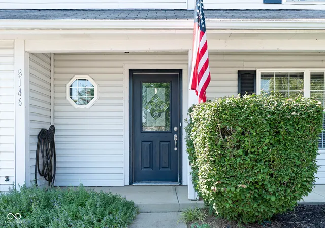 Photo 3 of Single family home for sale at 8146 Sunset Ct, Columbus, IN 47201 | MLS# 22122879 | Listing updated on 2026-09-23