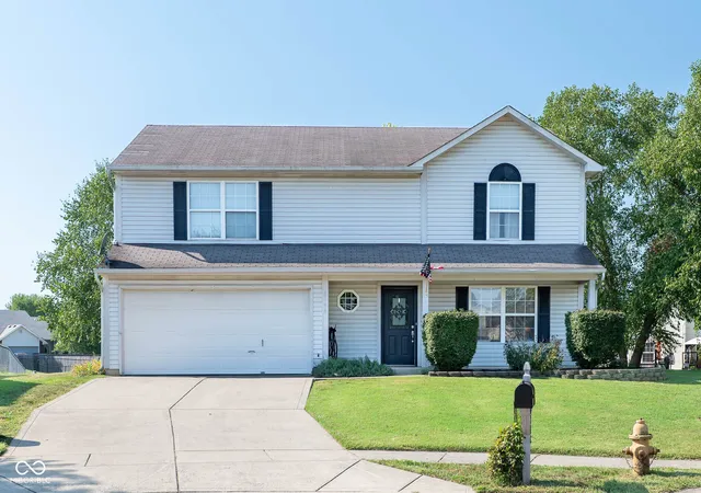 Photo 1 of Single family home for sale at 8146 Sunset Ct, Columbus, IN 47201 | MLS# 22122879 | Listing updated on 2026-10-01
