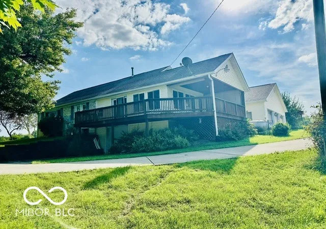 Photo 3 of Sale Pending at 1530 W 800 Rd N, Lebanon, IN 46052 | MLS# 22122885 | Listing updated on 2026-09-02