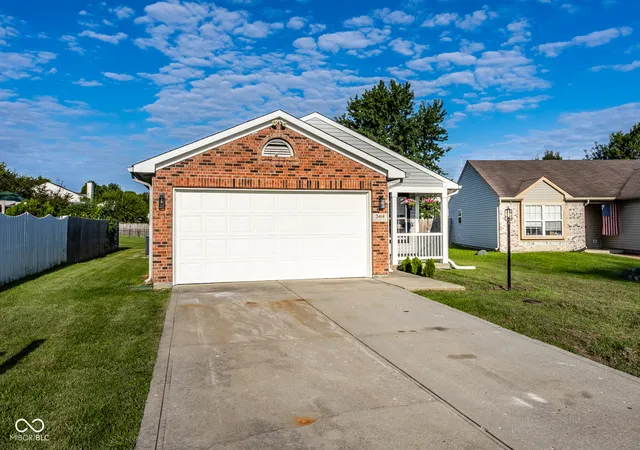 Photo 2 of Single family home for sale at 3414 Coralberry, Indianapolis, IN 46239 | MLS# 22122889 | Listing updated on 2026-09-28