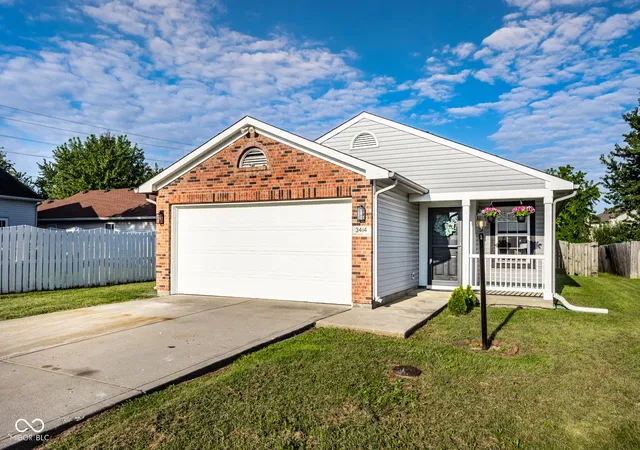 Photo 3 of Single family home for sale at 3414 Coralberry, Indianapolis, IN 46239 | MLS# 22122889 | Listing updated on 2026-09-28