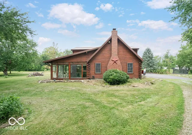 Photo 2 of Single family home for sale at 111 N Main St, Amboy, IN 46911 | MLS# 22122906 | Listing updated on 2026-08-28
