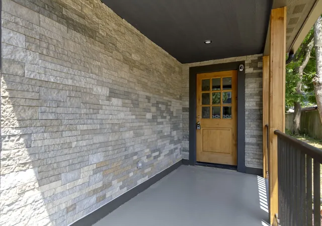 Photo 2 of Single family home for sale at 33 N Gray St, Indianapolis, IN 46201 | MLS# 22122917 | Listing updated on 2026-08-31