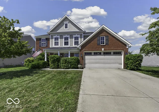 Photo 1 of Single family home for sale at 2570 Falcon Dr, Greenwood, IN 46143 | MLS# 22122933 | Listing updated on 2026-09-30