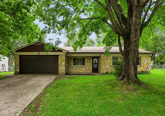Photo 1 of Sale Pending at 1384 Countryside Ln, Indianapolis, IN 46231 | MLS# 22122938 | Listing updated on 2026-09-14