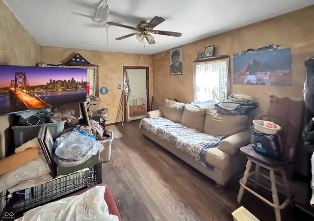 Photo 3 of Single family home for sale at 3671 Creston Dr, Indianapolis, IN 46222 | MLS# 22122940 | Listing updated on 2026-08-31