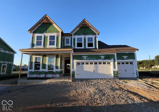 Photo 2 of Single family home for sale at 4058 Hahn Ln, Greenwood, IN 46143 | MLS# 22122946 | Listing updated on 2026-10-08