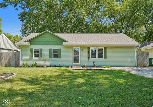 Photo 2 of Single family home for sale at 1113 Clifford Ct, Lebanon, IN 46052 | MLS# 22122963 | Listing updated on 2026-10-06