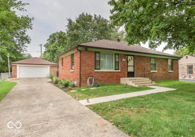 Photo 1 of Single family home for sale at 1224 N Elmhurst Dr, Indianapolis, IN 46219 | MLS# 22122977 | Listing updated on 2026-08-29