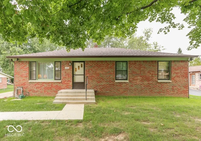 Photo 2 of Single family home for sale at 1224 N Elmhurst Dr, Indianapolis, IN 46219 | MLS# 22122977 | Listing updated on 2026-08-29
