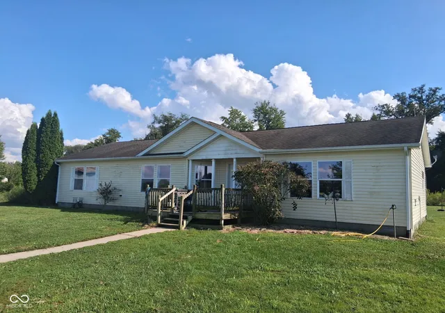 Photo 1 of Sale Pending at 481 N County Road 500 E, Seymour, IN 47274 | MLS# 22122991 | Listing updated on 2026-09-30