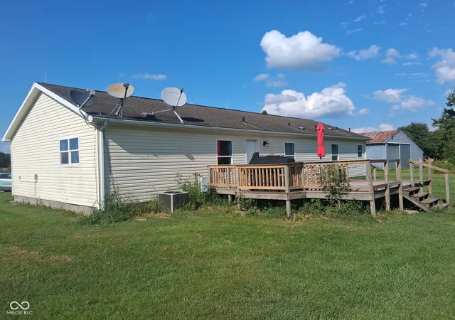 Photo 2 of Sale Pending at 481 N County Road 500 E, Seymour, IN 47274 | MLS# 22122991 | Listing updated on 2026-09-30
