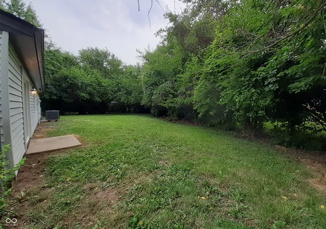 Photo 22 of Single family home for sale at 9445 Burrwood Cir, Indianapolis, IN 46235 | MLS# 22123003 | Listing updated on 2026-09-02