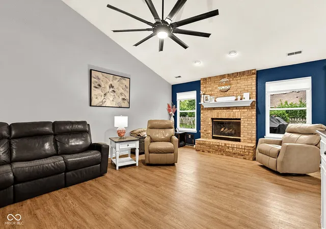 Photo 3 of Single family home for sale at 6574 Longboat Key Cir, Noblesville, IN 46062 | MLS# 22123007 | Listing updated on 2026-09-25