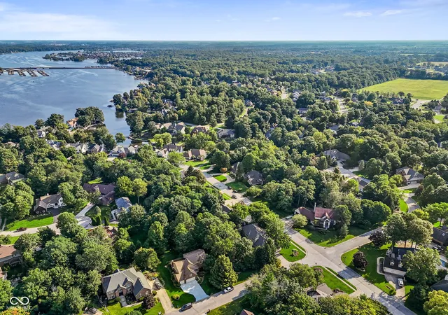 Photo 52 of Sale Pending at 8922 Admirals Bay Dr, Indianapolis, IN 46236 | MLS# 22123010 | Listing updated on 2026-09-15