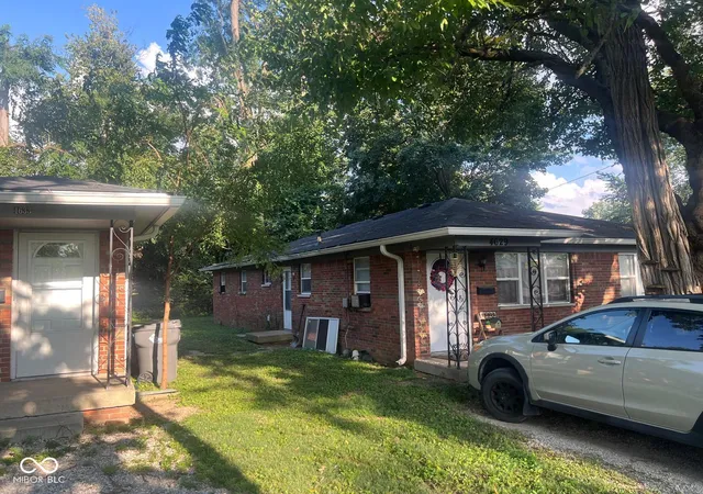 Photo 2 of House for sale at 4633 Crestview Dr, Indianapolis, IN 46205 | MLS# 22123021 | Listing updated on 2026-08-31