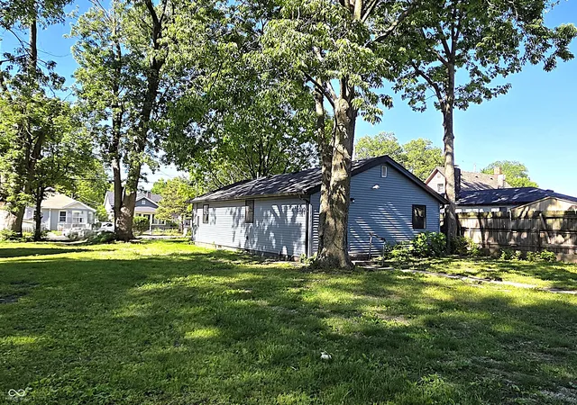 Photo 2 of Single family home for sale at 1131 E Gimber St, Indianapolis, IN 46203 | MLS# 22123038 | Listing updated on 2026-10-06