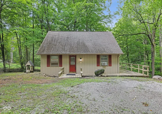Photo 1 of Single family home for sale at 4671 E Sunnyslope Dr, Martinsville, IN 46151 | MLS# 22123061 | Listing updated on 2026-08-29