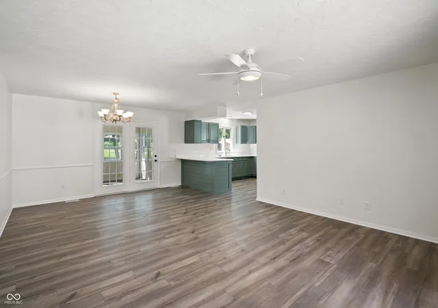 Photo 3 of Single family home for sale at 147 W Birch St, Alexandria, IN 46001 | MLS# 22123074 | Listing updated on 2026-08-28