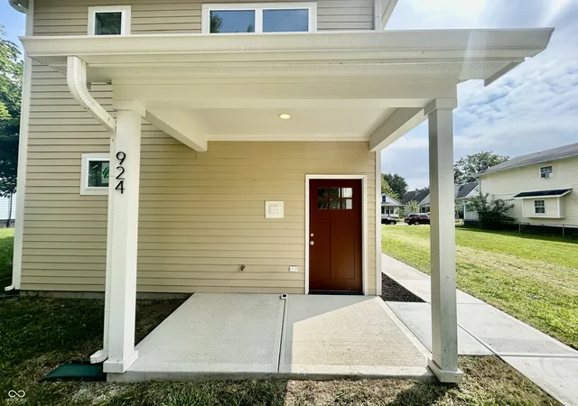 Photo 29 of Condo for sale at 924 N Oakland Ave, Indianapolis, IN 46201 | MLS# 22123093 | Listing updated on 2026-08-28