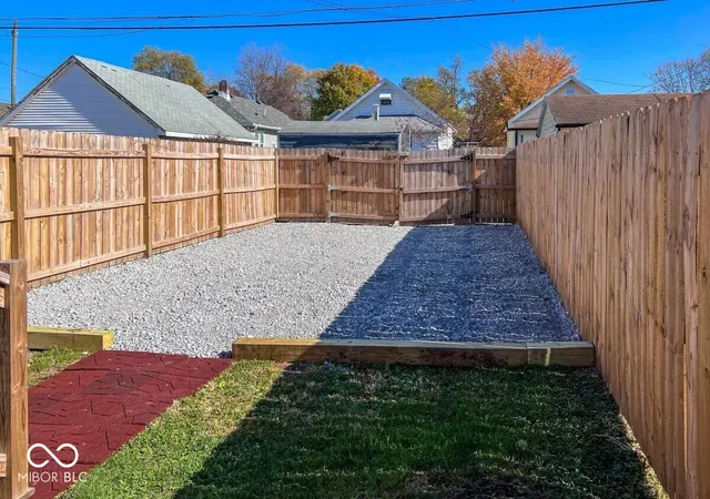 Photo 9 of Multi family home for sale at 333 S State St, Indianapolis, IN 46201 | MLS# 22123101 | Listing updated on 2026-08-29