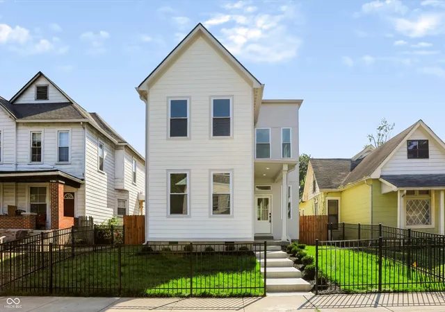 Photo 2 of Single family home for sale at 1129 Tecumseh St, Indianapolis, IN 46201 | MLS# 22123105 | Listing updated on 2026-09-14