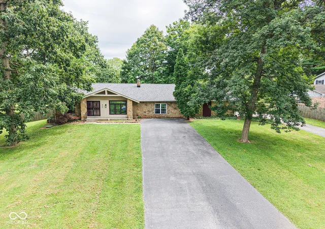 Photo 1 of Single family home for sale at 8245 Woodlawn Dr, Martinsville, IN 46151 | MLS# 22123108 | Listing updated on 2026-09-02