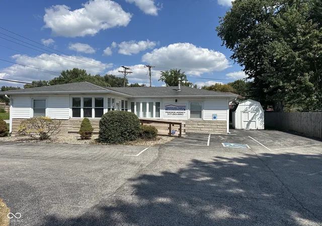 Photo 1 of Sale Pending at 125 N Avon Ave, Avon, IN 46123 | MLS# 22123134 | Listing updated on 2026-09-30