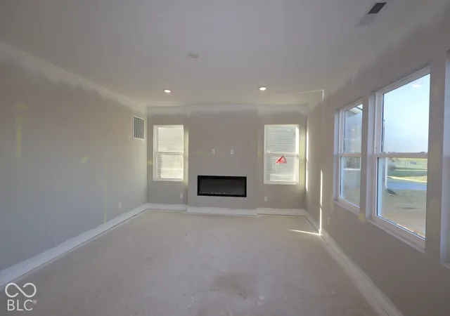 Photo 4 of Single family home for sale at 6102 Paperbark Wy, Indianapolis, IN 46259 | MLS# 22123146 | Listing updated on 2026-10-27