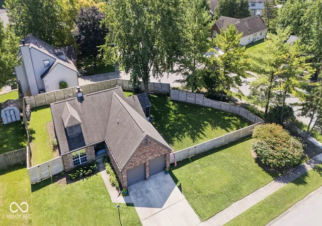 Photo 3 of Single family home for sale at 7781 Jamestown South Dr, Fishers, IN 46038 | MLS# 22123155 | Listing updated on 2026-09-25
