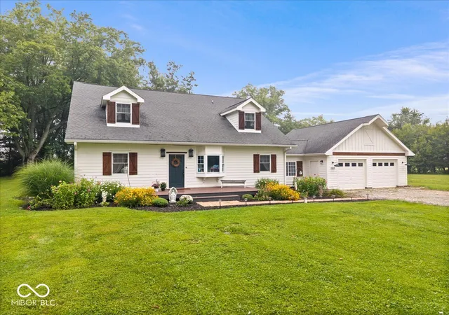 Photo 3 of Single family home for sale at 16816 Eagletown Rd, Westfield, IN 46074 | MLS# 22123162 | Listing updated on 2026-10-02