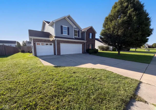 Photo 1 of Single family home for sale at 2899 Armaugh Dr, Brownsburg, IN 46112 | MLS# 22123213 | Listing updated on 2026-09-18