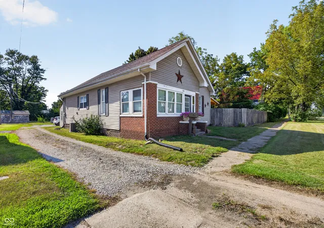 Photo 3 of Sale Pending at 316 Canal, Worthington, IN 47471 | MLS# 22123217 | Listing updated on 2026-09-05