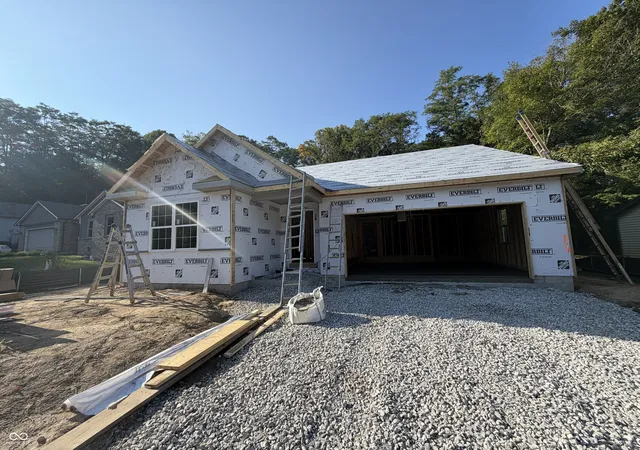 Photo 3 of Sale Pending at 500 Jefferson Valley, Coatesville, IN 46121 | MLS# 22123220 | Listing updated on 2026-10-12