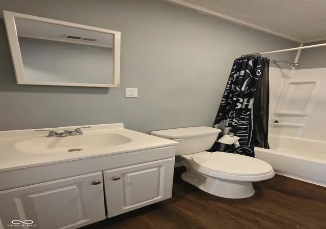 Photo 3 of Single family home for sale at 112 E Main, North Vernon, IN 47265 | MLS# 22123222 | Listing updated on 2026-08-29