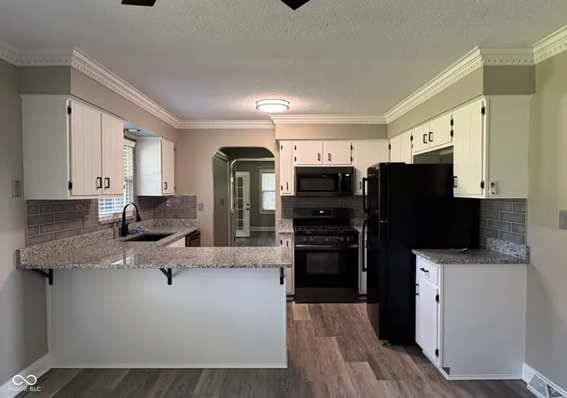 Photo 2 of Sale Pending at 1832 S 150 W, Greenfield, IN 46140 | MLS# 22123224 | Listing updated on 2026-09-16