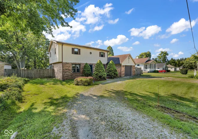 Photo 2 of Single family home for sale at 5415 W Mooresville Rd, Indianapolis, IN 46221 | MLS# 22123230 | Listing updated on 2026-09-04