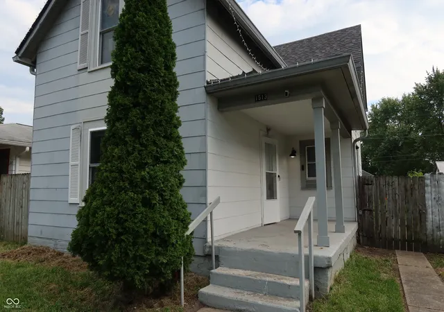 Photo 2 of Single family home for sale at 1513 Finley Ave, Indianapolis, IN 46203 | MLS# 22123241 | Listing updated on 2026-08-31