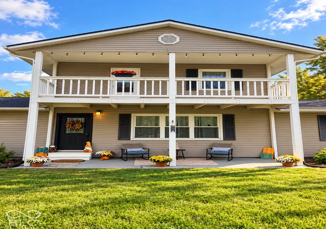 Single family home for sale at 5511 N County Rd 100 W, Brownstown, IN 47220 | MLS# 22123242