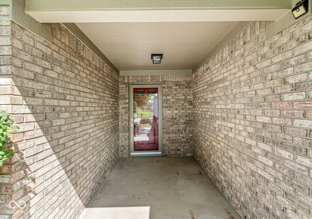 Photo 2 of Sale Pending at 12130 Pepperwood Dr, Indianapolis, IN 46236 | MLS# 22123243 | Listing updated on 2026-09-13