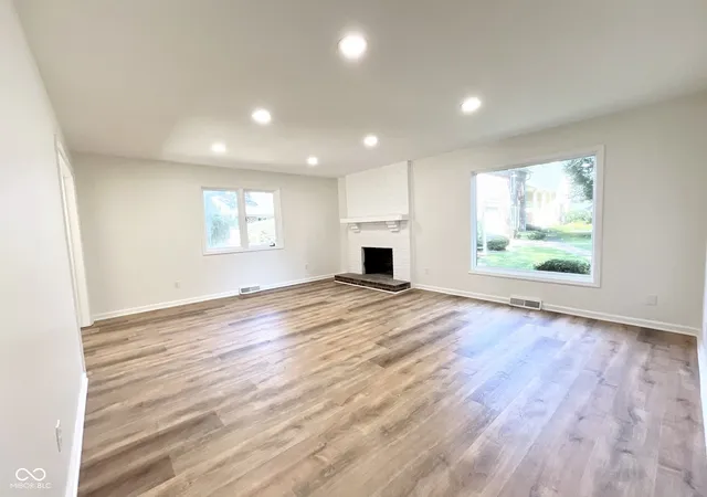 Photo 4 of Condo for sale at 2910 Stillman Ave, Indianapolis, IN 46268 | MLS# 22123257 | Listing updated on 2026-09-06