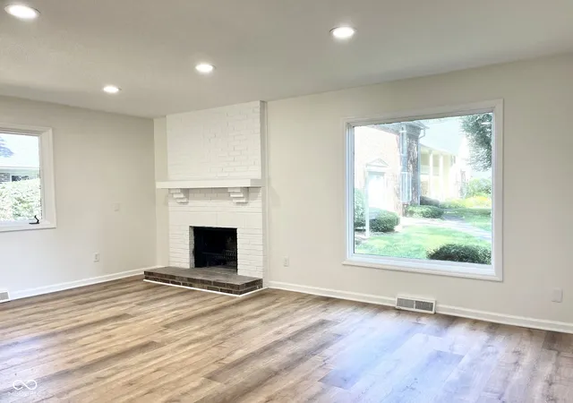 Photo 4 of Condo for sale at 2910 Stillman Ave, Indianapolis, IN 46268 | MLS# 22123257 | Listing updated on 2026-10-12