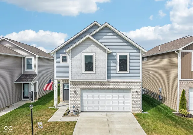 Photo 1 of Single family home for sale at 1424 Wigwam Ln, Martinsville, IN 46151 | MLS# 22123278 | Listing updated on 2026-09-19