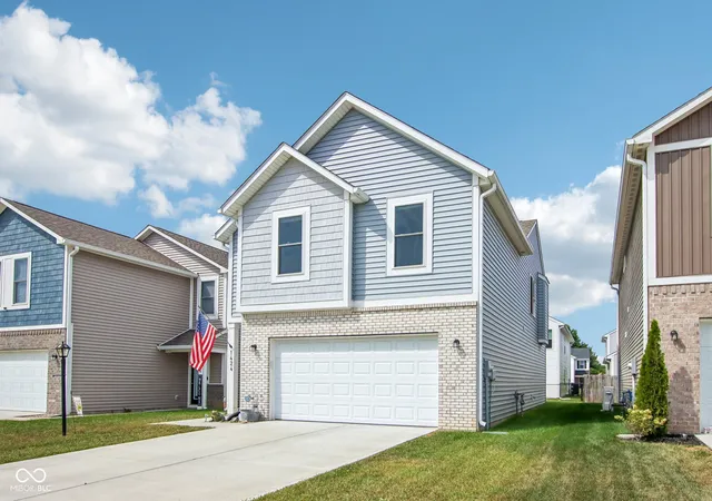 Photo 3 of Single family home for sale at 1424 Wigwam Ln, Martinsville, IN 46151 | MLS# 22123278 | Listing updated on 2026-10-08