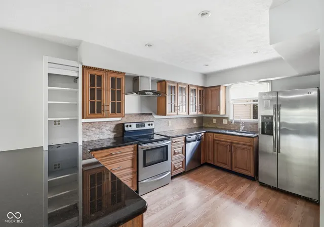Photo 3 of Condo for sale at 6321 Brush Ct, Indianapolis, IN 46268 | MLS# 22123282 | Listing updated on 2026-09-04