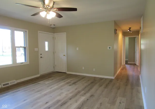 Photo 4 of Sale Pending at 128 Prairie Pkwy, Brownsburg, IN 46112 | MLS# 22123285 | Listing updated on 2026-09-22