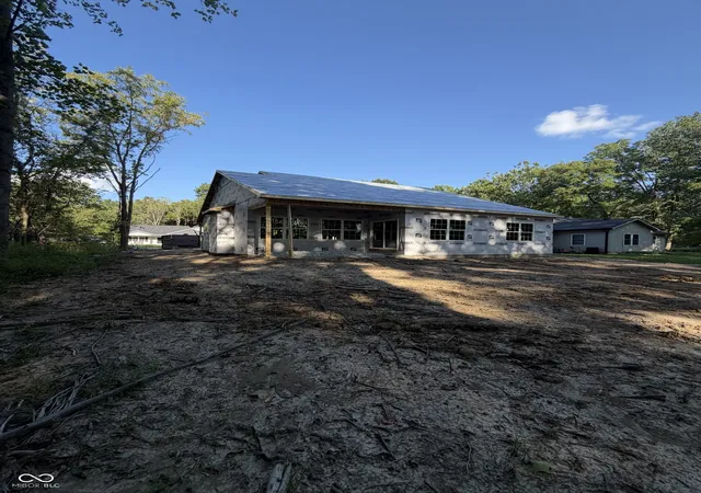 Photo 3 of Single family home for sale at 190 Lincoln Hills, Coatesville, IN 46121 | MLS# 22123289 | Listing updated on 2026-09-30
