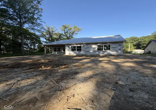 Photo 4 of Single family home for sale at 190 Lincoln Hills, Coatesville, IN 46121 | MLS# 22123289 | Listing updated on 2026-09-30